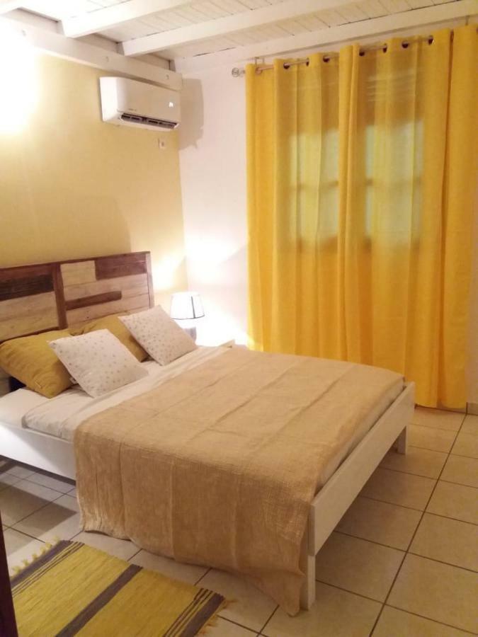 Villa Ponm Kann'L Deshaies Kültér fotó